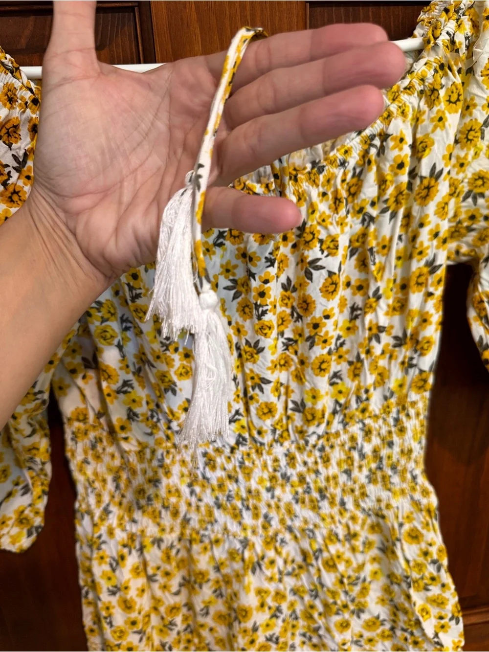 39A. J for Justify Yellow Floral Off-Shoulder Smocked Mini Dress - Picture 5 of 9